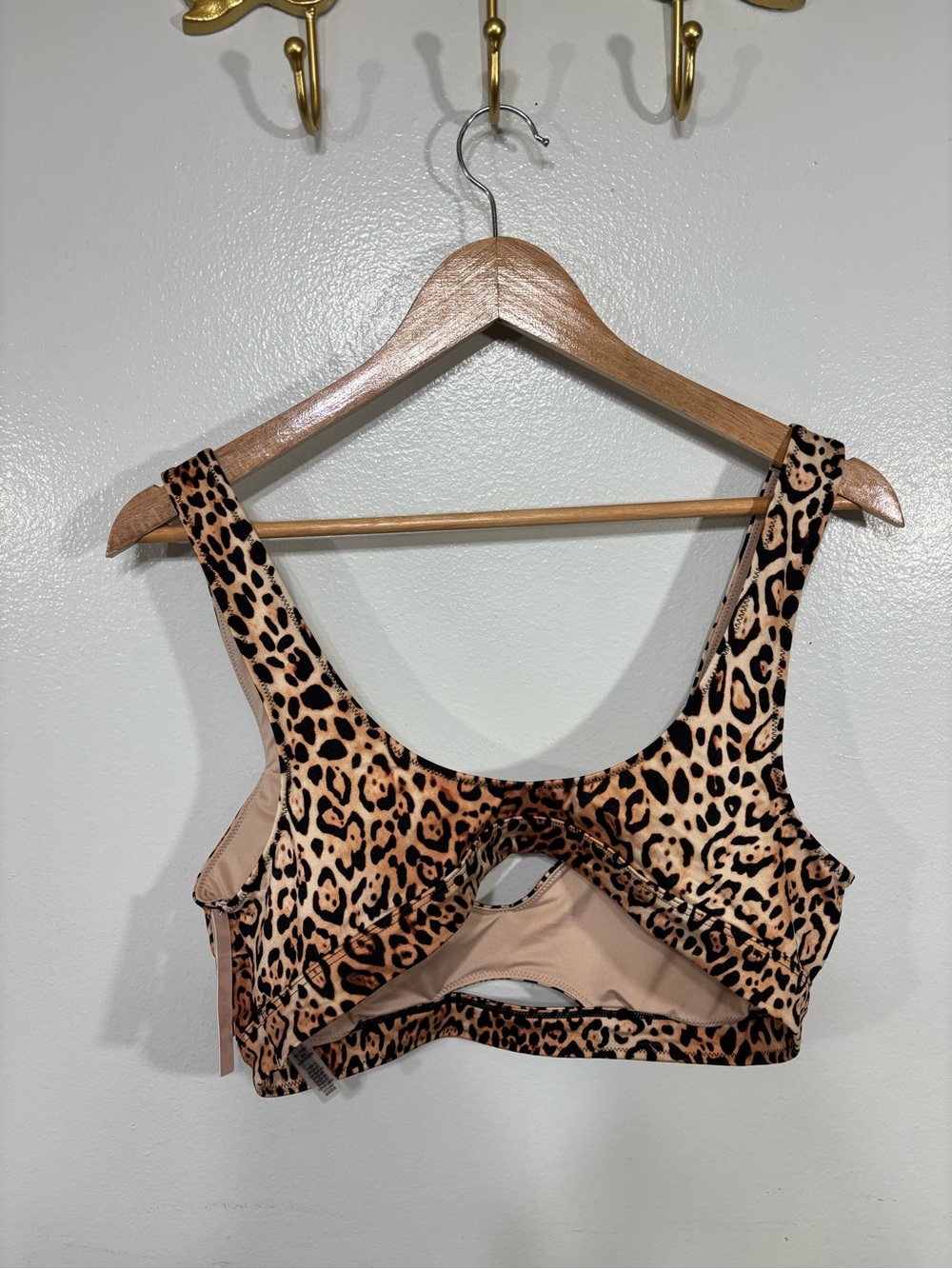 Victoria’s Secret Swim Leopard Print Bikini Top Size XL New - Picture 3 of 7